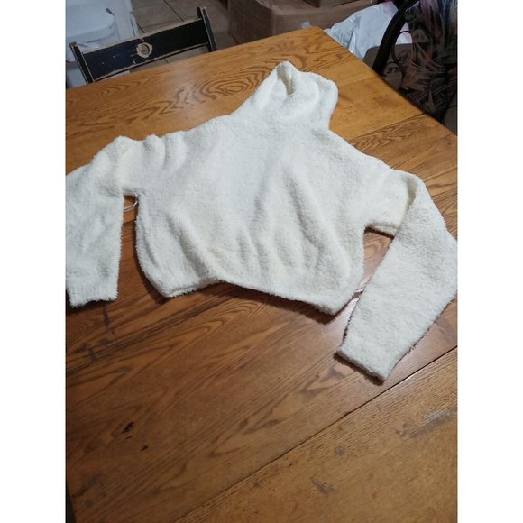 Young Broke & Fabulous WOMEN YBF Sweater Jacket Medium Long Sleeves NEW White - Picture 2 of 11